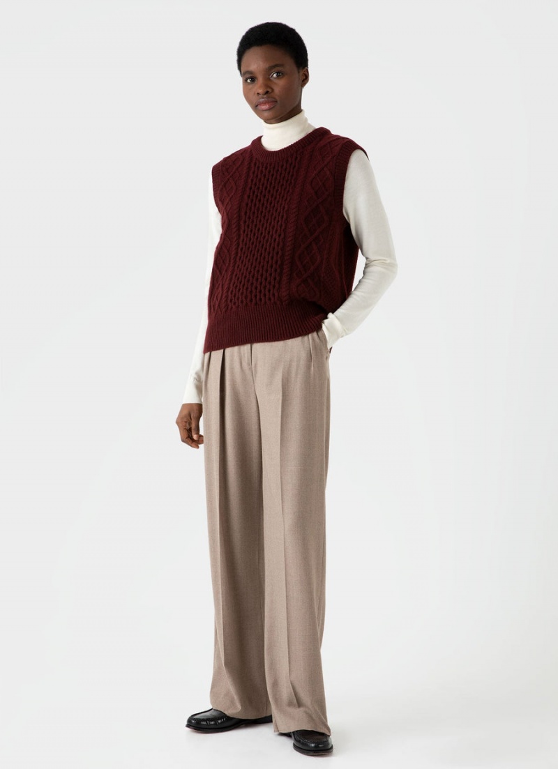 Red Sunspel Lambswool Cable Knit Vest | 48327-PTAR | USA